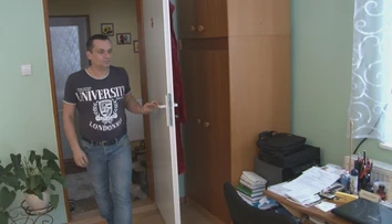 Našli sme starostu, ktorý úraduje vo vlastnej obývačke