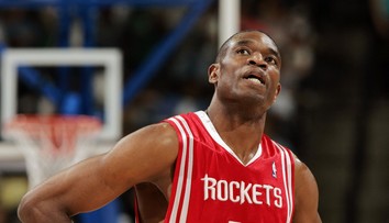Zomrel jeden z najlepších basketbalistov a člen Siene slávy NBA Dikembe Mutombo
