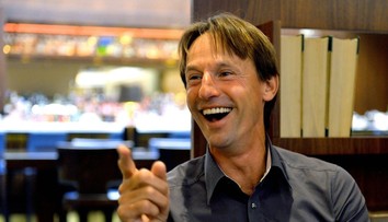 Zo šoumena Straku sa smeje celé Česko. Po zápase netušil, že jeho tím vyhral