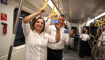 Peru zasiahla hlboká vládna kríza. Pre luxusné hodinky prezidentky odstúpilo už 6 ministrov