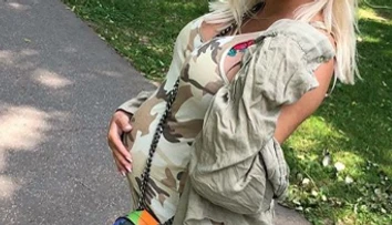 Slovenská playmate sa stala mamou. Ukázala krásne dievčatko