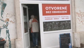 Podnikateľ prevádzkoval krčmu bez obmedzení aj napriek zákazu. Vianoce strávi za mrežami