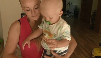 Ročného Lukáška trápi ojedinelá choroba. Narodil sa bez konečníka