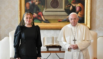 Šaty roka, ktoré vzbudili mimoriadnu pozornosť. Prezidentka Čaputová ich mala vo Vatikáne