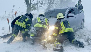 Po snehovej víchrici v Odeskej oblasti sa podarilo zachrániť 2500 ľudí