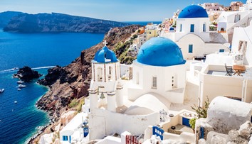 Do boja proti masovému turizmu sa púšťa aj Grécko. Na dvoch ostrovoch chce zaviesť špeciálny poplatok