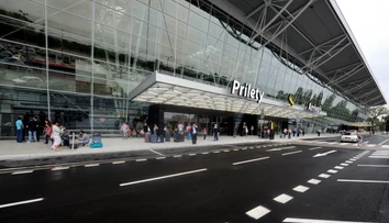 Na slovenských letiskách nahlásili bomby, pyrotechnici nič nenašli