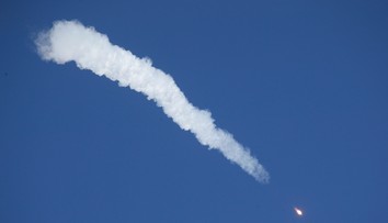 Štart vesmírnej lode Sojuz zlyhal, astronauti museli núdzovo pristáť