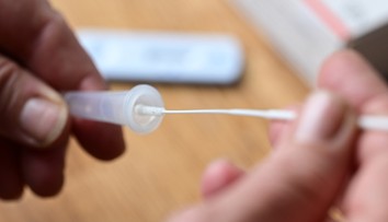 Kedy si urobiť domáci test na COVID-19, aby vám vyšiel čo najpresnejší výsledok? Tu je odpoveď