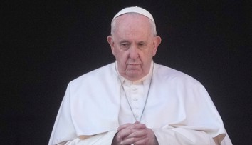 Pápež František prekvapil. Hlava katolíkov si dokáže predstaviť zrušenie kňazského celibátu