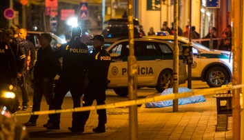 Od teroristického útoku na Zámockej uplynuli dva roky. Takto si ľudia uctili pamiatku Juraja a Matúša