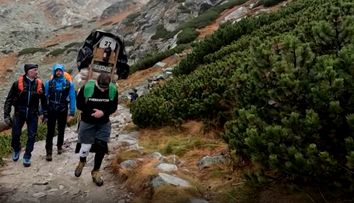 Na Chatu pod Rysmi vyniesol 60 kíl. Náš kolega si siahol na dno svojich síl