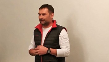 Auto na dvore sa stalo osudným starostovi malej obce pri Banskej Bystrici