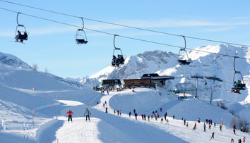 Lyžovačka, ktorá vás finančne nezruinuje. Toto sú európske strediská, kde si užijete svahy za prijateľné ceny