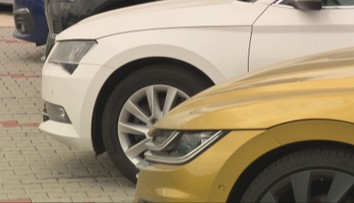 Voda ich zmenila na vraky, no objavili sa ako výhodná kúpa. Na trhu sú autá zatopené po záplavách