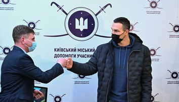 Jeden z najznámejších Ukrajincov vstúpil do domobrany Kyjeva