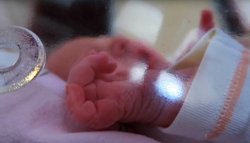 Autentické zábery pred pôrodom. Sajfa prezradil detaily príchodu dcérky na svet