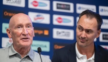 Hráči z KHL áno, Cehlárik nie. Čo sa dialo na tlačovke SZĽH?