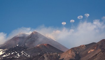 Nad Etnou sa vznášajú záhadné kruhy. Ako vznikajú?