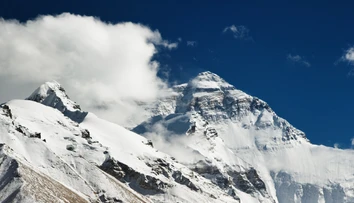 Pred 40 rokmi dobyli Mount Everest. Slováci pri návrate z najvyššej hory sveta draho zaplatili