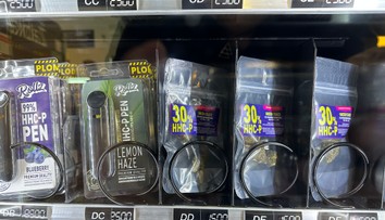 Legálna droga skončí. Náhradu marihuany si ľudia v automatoch už nekúpia