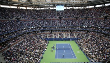 Tohtoročné US Open obklopili banery s číslom 50. Ide o významné výročie