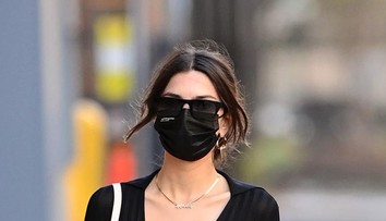 Modelka sa odhalila tri týždne po pôrode: Vyvolala búrlivé reakcie