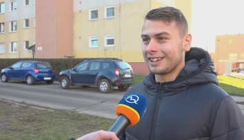 Pamätáte si na Lacka Angyala a jeho hit v Superstar Pošta? Mladík si plní sny