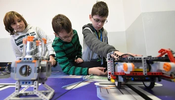 Rodičia už nebudú platiť krúžky detí z vlastného. Novinka však môže naraziť na viacero prekážok