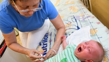 Čo bude s povinným očkovaním škôlkarov? Poslanci dali od nového zákona ruky preč