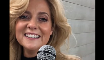 Žena v metre zaspievala Shallow: Padne vám sánka, keď ju budete počuť