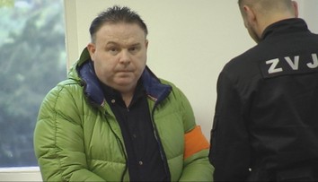 Prípad vraždy Andrey Vlčekovej: Na súde vypovedal starší syn. Otca volal obžalovaný, ten mu pri otázkach vykal