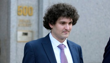 Kráľa kryptomien Bankmana-Frieda odsúdili na 25 rokov väzenia. Prokurátori navrhovali dvojnásobok