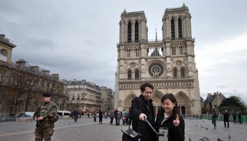 V katedrále Notre-Dame nebude po dvoch storočiach polnočná omša