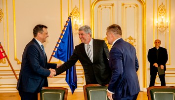 Vláda schválila ústavné zrušenie Mečiarových amnestií