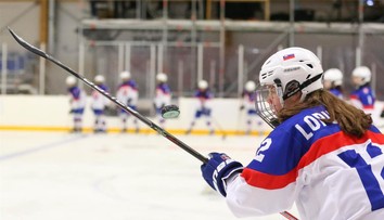 Slovenky na MS18 držali krok s USA dve tretiny, Lopušanová nebodovala. Američanky si pripísali presvedčivú výhru