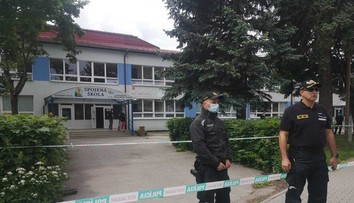 SÚHRN DŇA: Slovenskom otriasol brutálny útok. Páchateľ sa zameral na učiteľov a deti