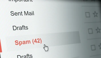 Internetom koluje podvodný mail od elektrární