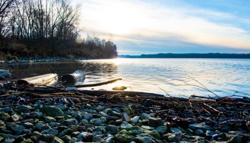 Na vodnom diele Čunovo našli mŕtvolu. Záchranné zložky telo odovzdali kriminalistom