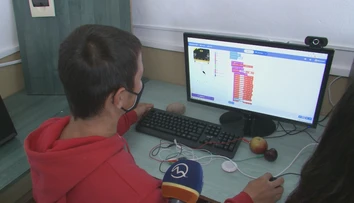 Programátori z osady: O počítačoch môžu iba snívať, no v škole sú najlepší