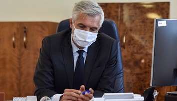 Korčok nariadil hĺbkovú kontrolu na konzuláte v Petrohrade