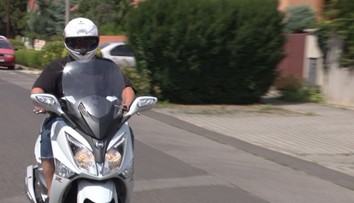 Chcete si na dovolenke v zahraničí prenajať skúter? Toto by ste mali vedieť