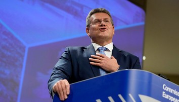 Kandidátom Slovenskej republiky na člena Európskej komisie je Maroš Šefčovič