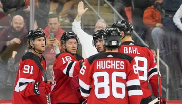 VIDEO: Nemcove New Jersey pretlačilo Slafkovského Montreal. Šimon asistoval a šanca na play-off žije