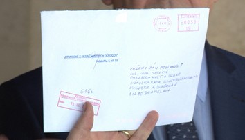 OĽaNO-NOVA a SaS dávajú pre otváranie listov trestné oznámenie