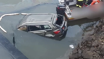 Do Oravskej priehrady spadlo z mosta auto, vodič to neprežil