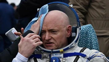 Astronaut prežil rok vo vesmíre. Spôsobilo to, že s identickým dvojčaťom už nemajú rovnaké gény