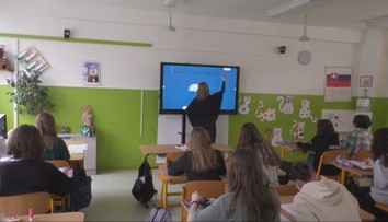 Dáni nechali školákov dlhšie spať a posunuli vyučovanie. Experiment má jasné výsledky