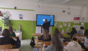 Dáni nechali školákov dlhšie spať a posunuli vyučovanie. Experiment má jasné výsledky