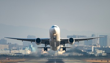 Tínedžer uviazol na letisku v Ríme. Do lietadla ho nepustili, hoci mal letenku